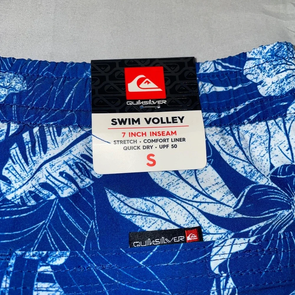 Quiksilver swim volley